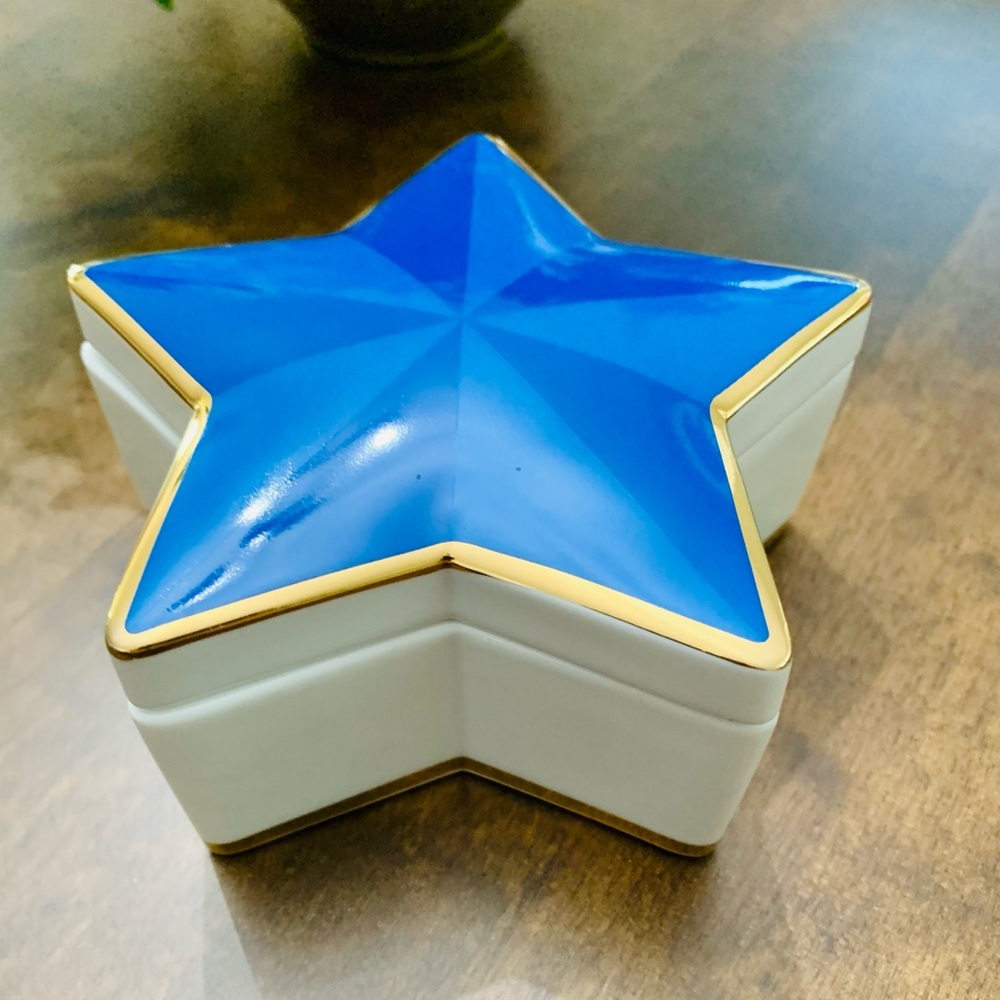 Gorgeous Tiffany & Co 24k Gold Trim Star Trinket/Jewelry box - Picture 9 of 11